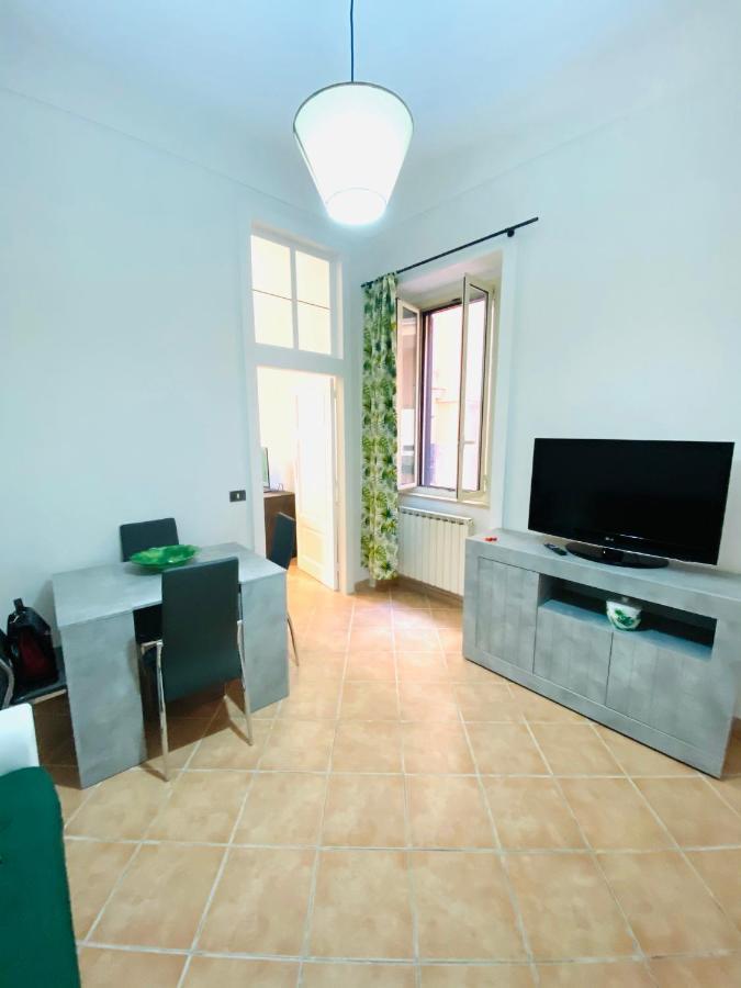 Skip Intro Apartment Taormina Buitenkant foto
