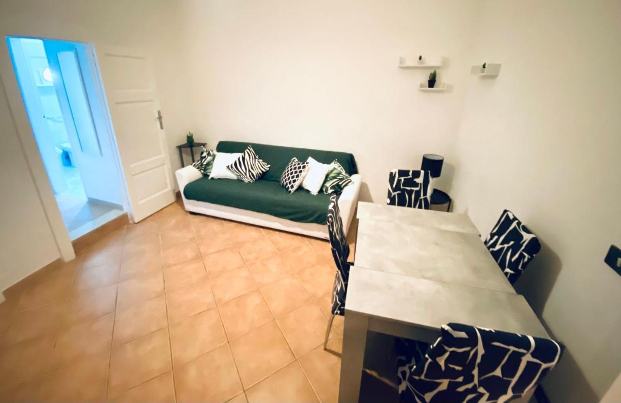 Skip Intro Apartment Taormina Buitenkant foto