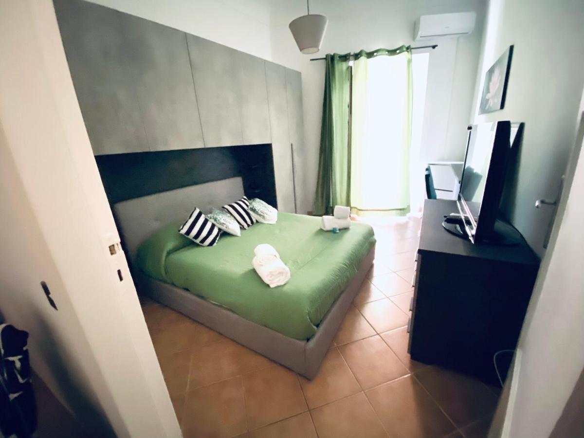 Skip Intro Apartment Taormina Buitenkant foto