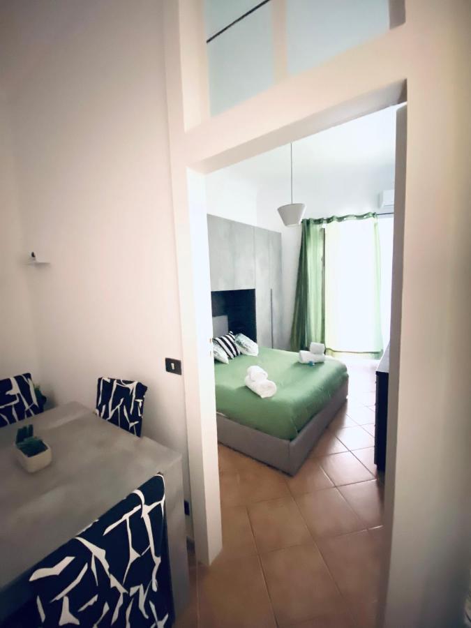 Skip Intro Apartment Taormina Buitenkant foto